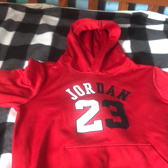 Number 23 Jordan sweater Michael Jordan - Picture 3 of 4